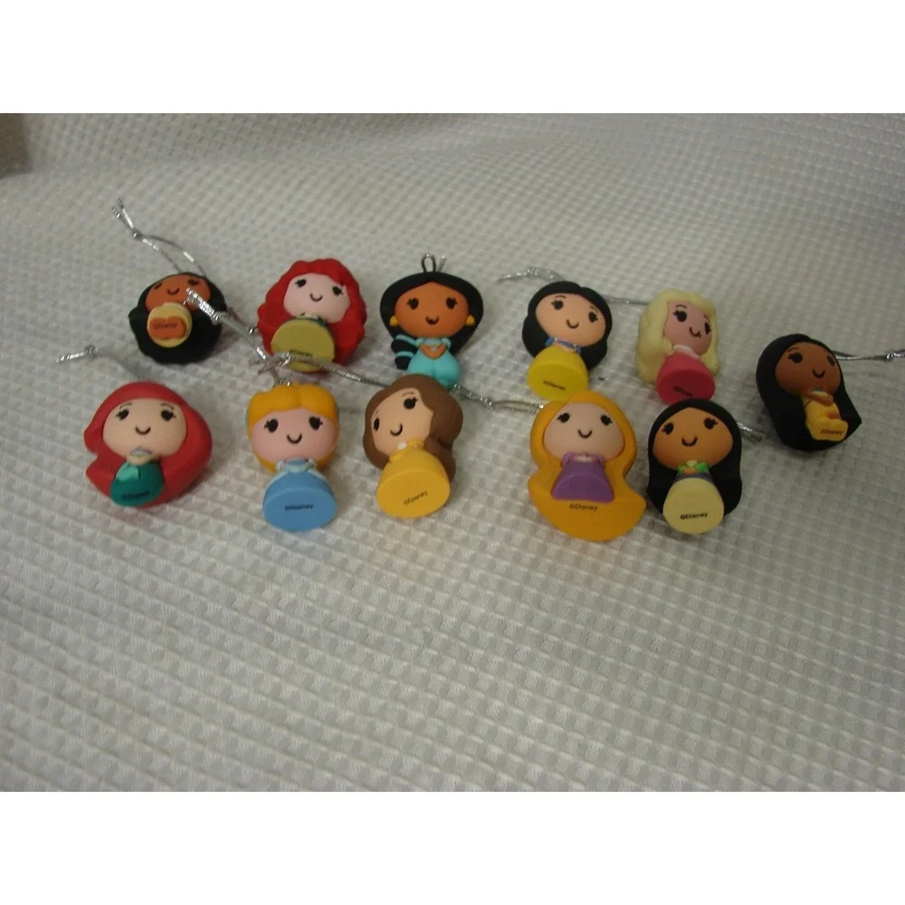 Hallmark 11 Mini Christmas Tree Ornaments Disney Princess Countdown Calendar Set